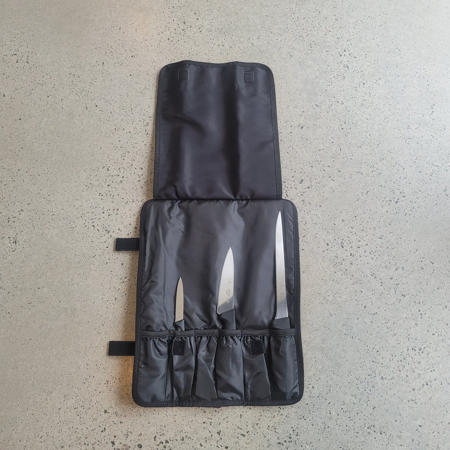 7 Pocket Black Knife Wrap Bag